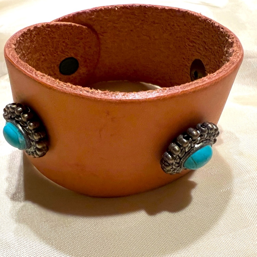 Handmade leather bracelet
